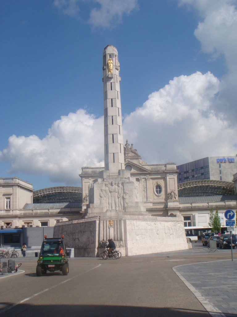 Монумент мира. Установлен в память жертв Первой мировой